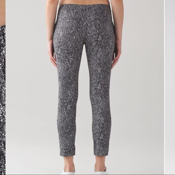 Lululemon jet pants in black and white - Picture 2 of 11